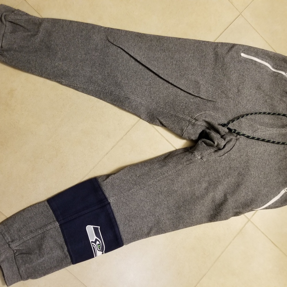Nike NFL Seahawks Sweats!!! Great condition!